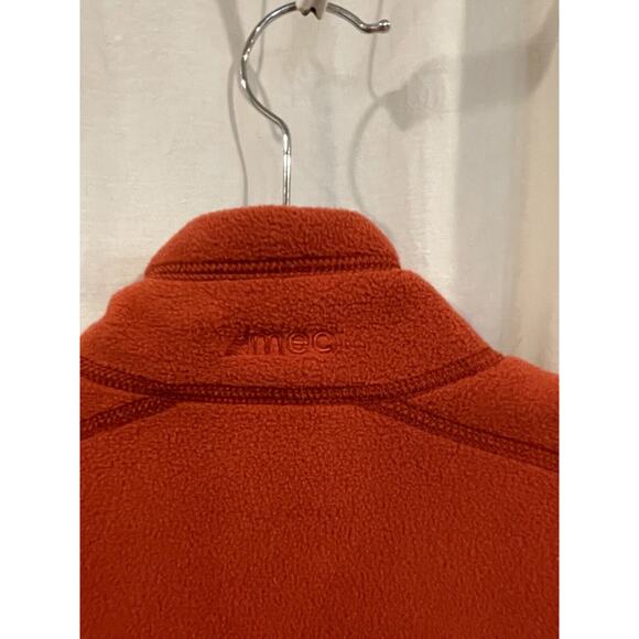MEC Mountain Equipment Co-Op Zip Up Polartec Fleece Vest • Orange • Small - Picture 4 of 9